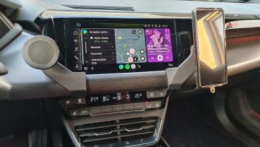 Preview: RS-Mount, fahrzeugspezifischer Handyhalter passend für Audi Etron GT rechts neben Bildschirm, Made in Germany